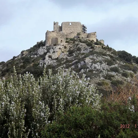 Les Du Relais D'aguilar 2*