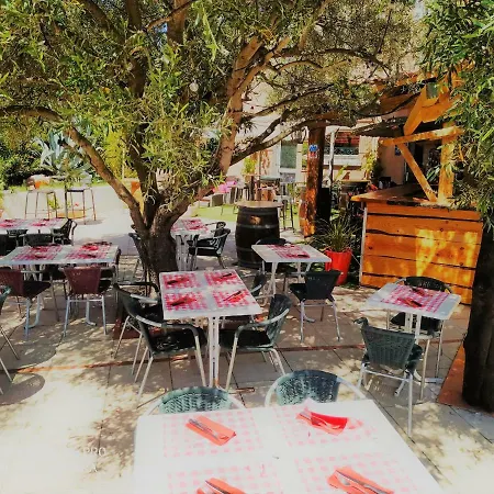 Les Du Relais D'aguilar