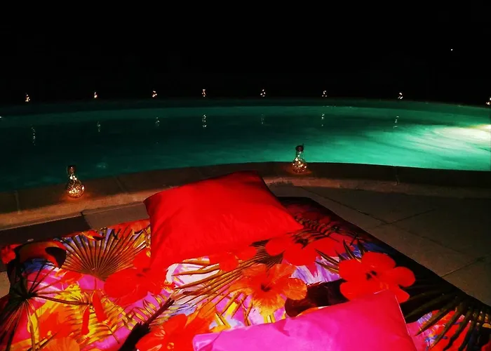 אתר קמפינג Les Du Relais D'aguilar Tuchan